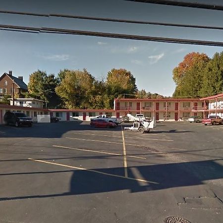 Holiday Motel Waynesburg Dış mekan fotoğraf